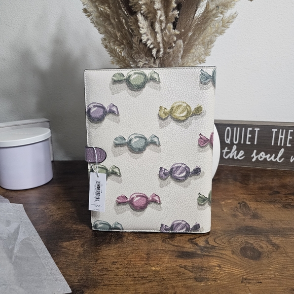 Coach Candy Notebook - Picture 4 of 6